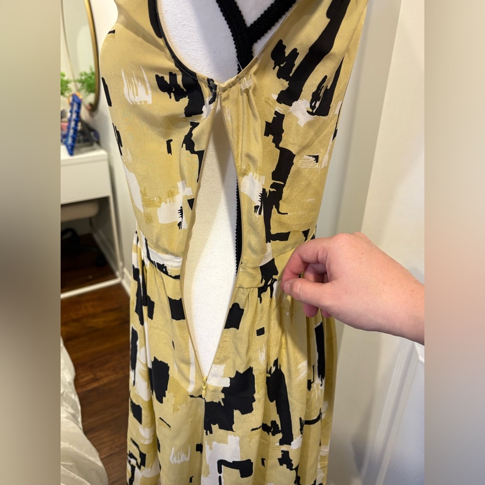 Joie 100% Silk Fit & Flare Mini Dress Abstract Print Mustard Yellow Size S - Picture 7 of 10